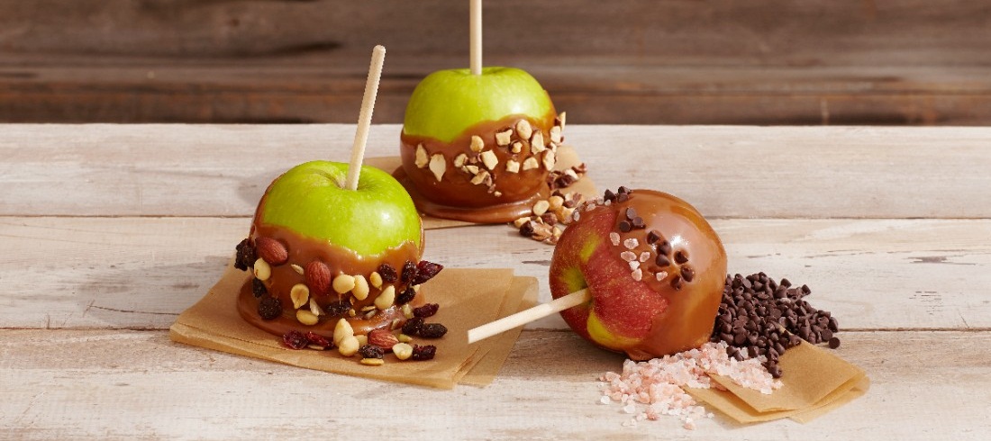 https://www.berries.com/blog/wp content/uploads///dipped apples various toppings