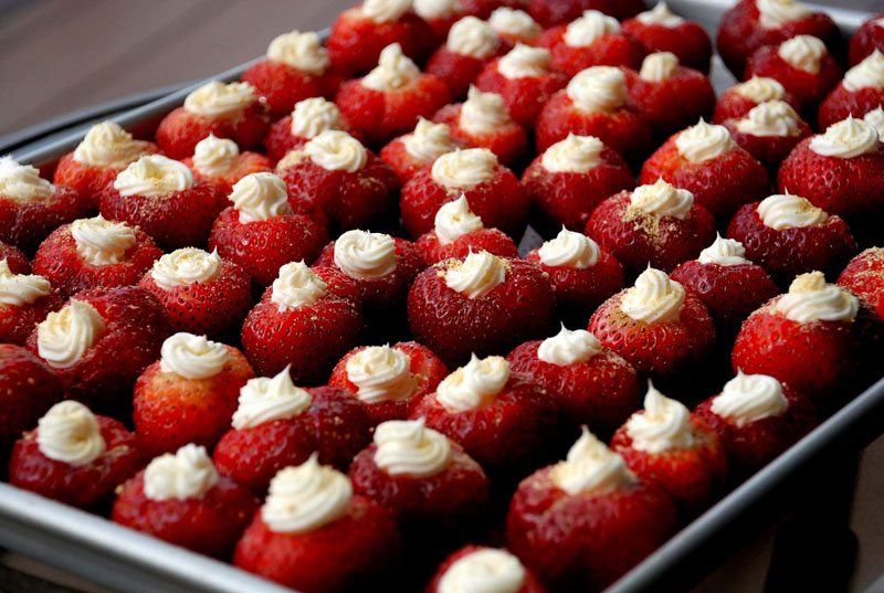 https://www.berries.com/blog/wp content/uploads///cheesecake stuffed strawberries