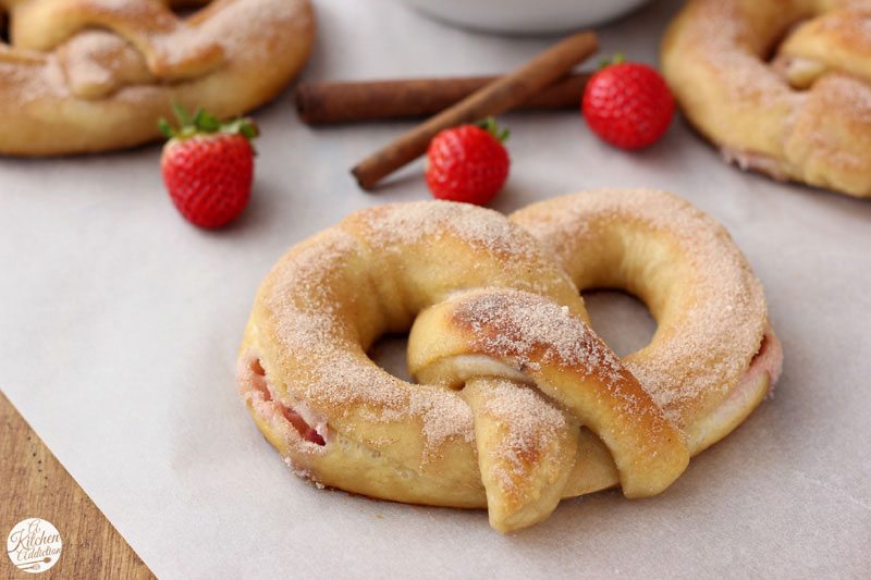 https://www.berries.com/blog/wp content/uploads///strawberry cream stuffed cinnamon sugar pretzels