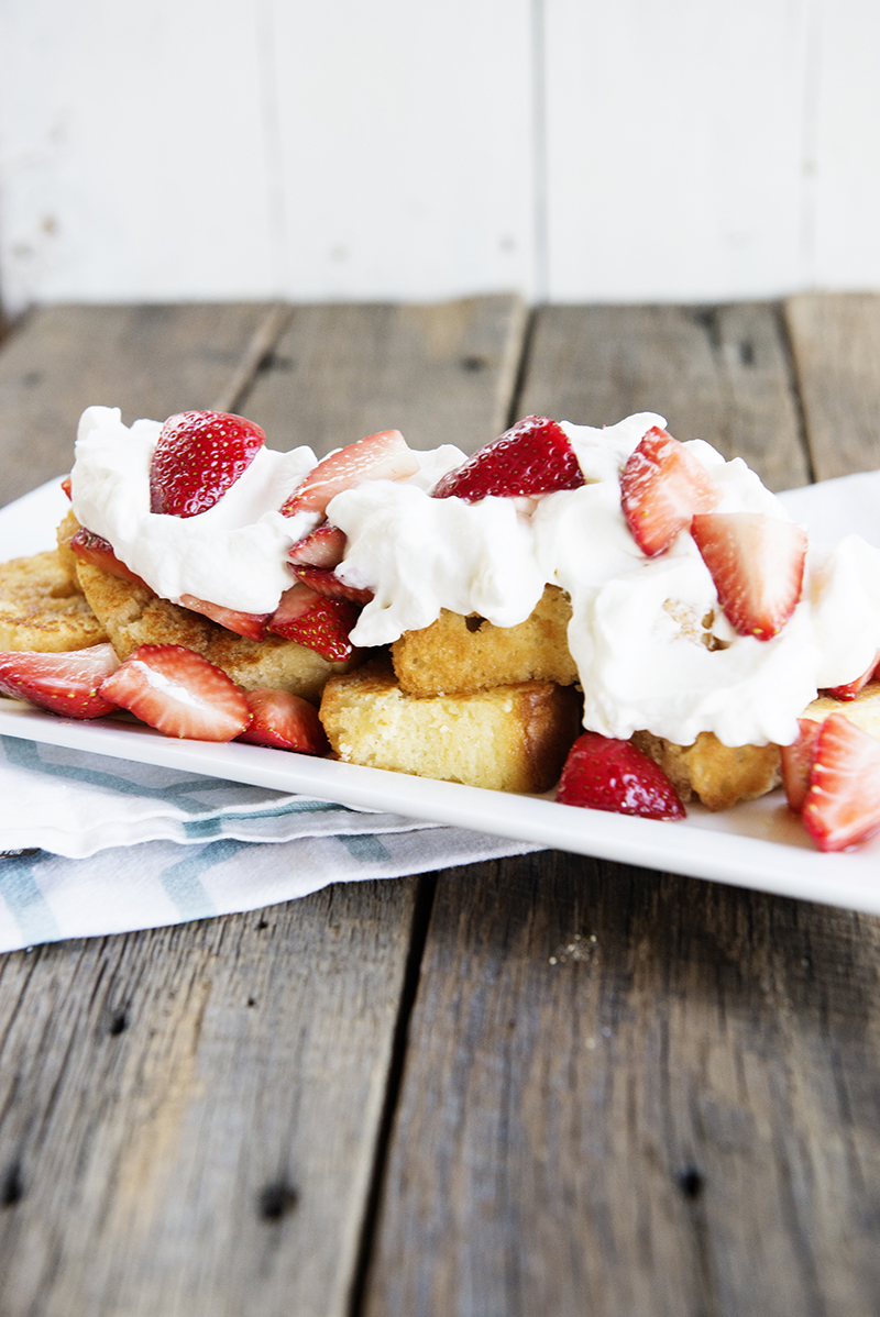 Toasted Pound Cake with Balsamic Strawberries