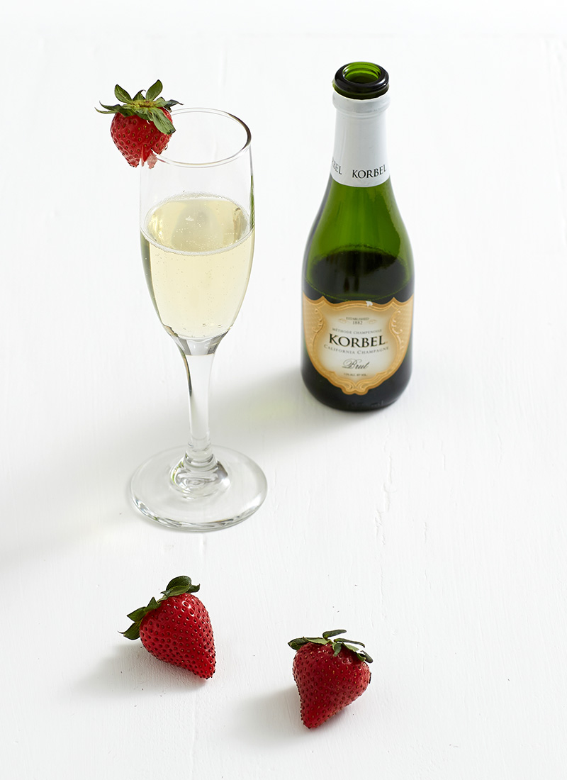 https://www.berries.com/blog/wp content/uploads///Mday Wknd Champagne