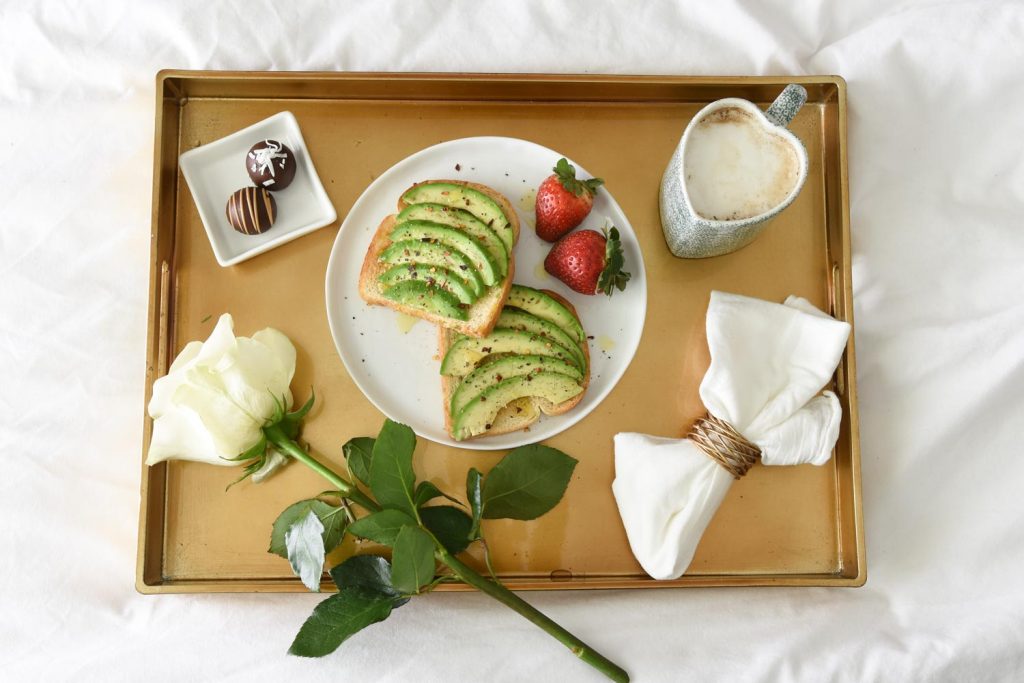 https://www.berries.com/blog/wp content/uploads///Avo Toast x