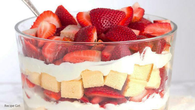 https://www.berries.com/blog/wp content/uploads///Strawberry Desserts recipegirl