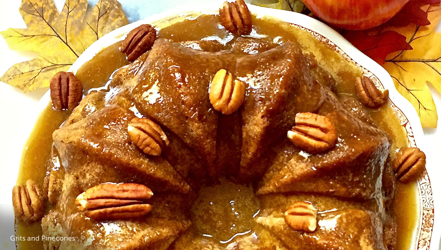 sb  thanksgiving apple dapple cake