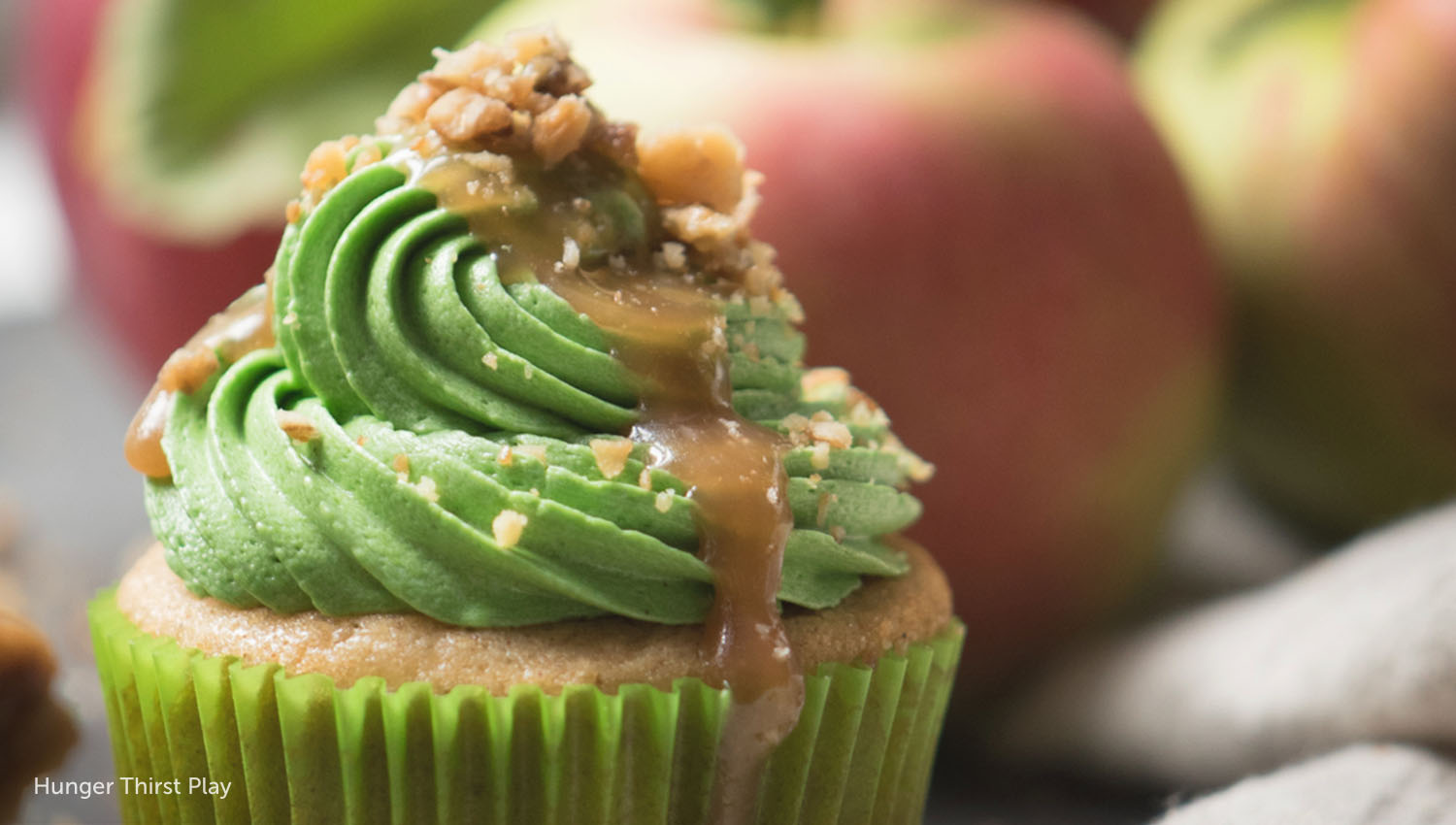 sb  thanksgiving caramel apple cider cupcakes