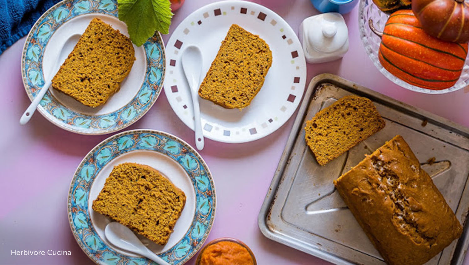 sb  thanksgiving eggless pumpkin bread