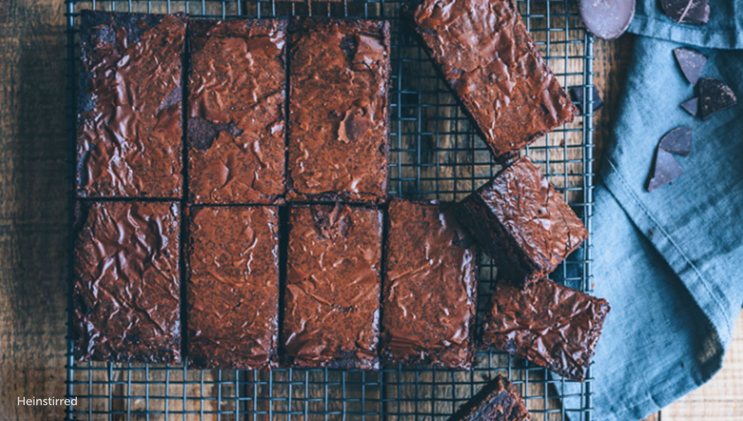 sb  thanksgiving gingernut crusted choc brownies