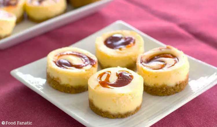 mini guava cheesecake