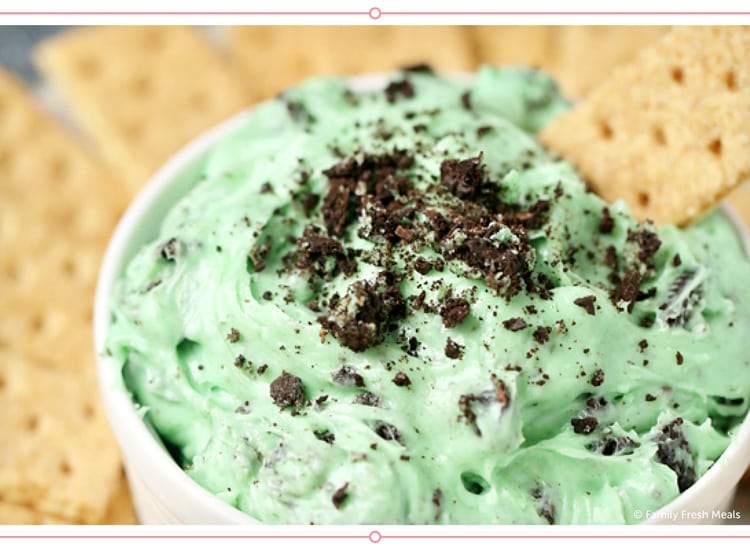 https://www.berries.com/blog/wp content/uploads///dessert dips mint chocolate chip dip