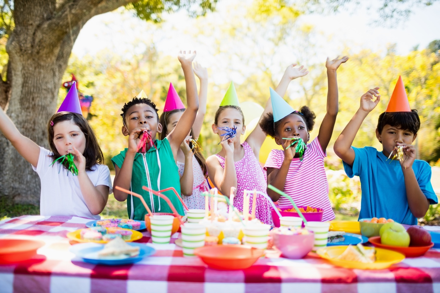 7-year-old gets a special birthday surprise from her neighbors