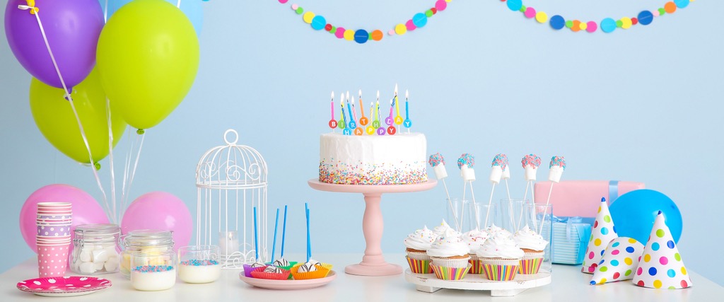 https://www.berries.com/blog/wp content/uploads///Birthday Party Set Up