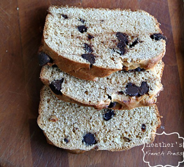 https://www.berries.com/blog/wp content/uploads///chocolate chip peanut butter bread blog