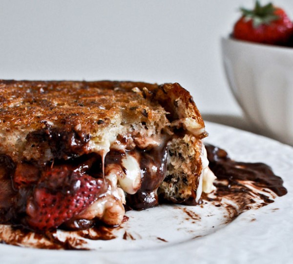 https://www.berries.com/blog/wp content/uploads///chocolate grilled cheese blog