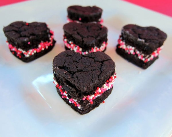 https://www.berries.com/blog/wp content/uploads///cookie heart cutouts blog