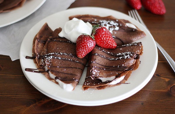 https://www.berries.com/blog/wp content/uploads///dark chocolate crepes blog