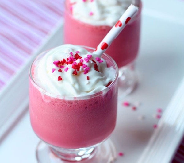 https://www.berries.com/blog/wp content/uploads///red velvet shake blog