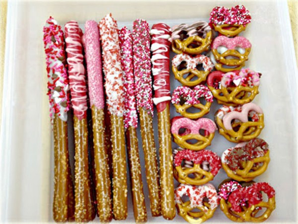 https://www.berries.com/blog/wp content/uploads///valentines day desserts chocolate pretzels blog