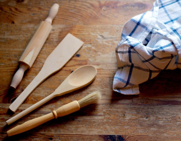 https://www.berries.com/blog/wp content/uploads///wooden kitchen tools blog